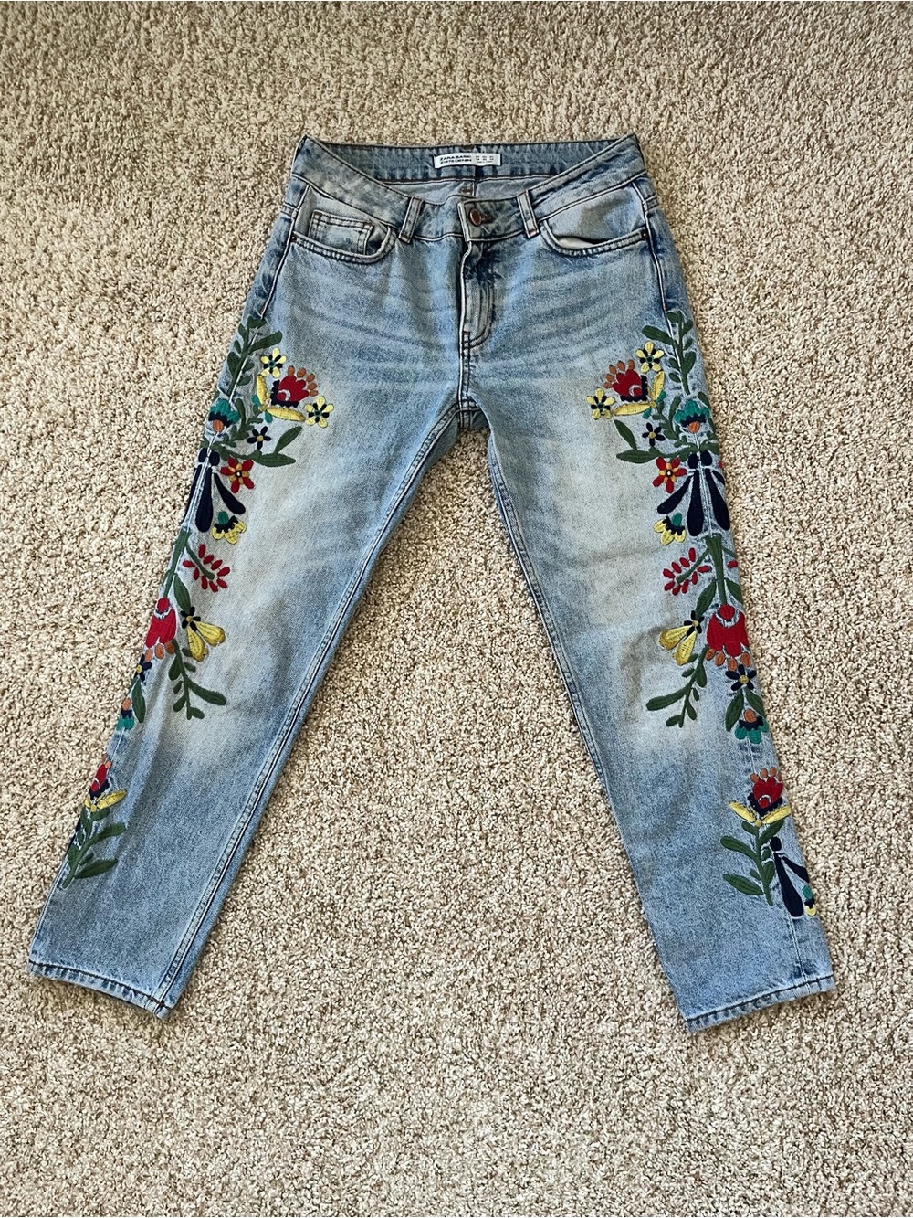 Zara Light Wash Straight Leg Jeans with Multicolor Floral Embroidery